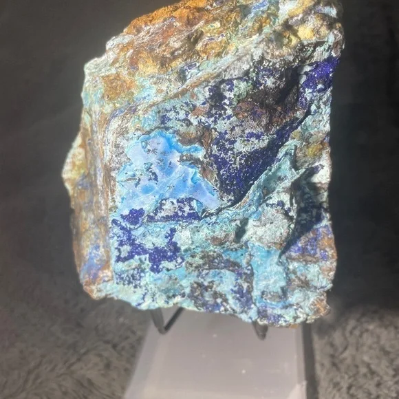 Raw crystal- mineral- chrysocolla LARGE.            5”x4”x2.5” w/ AZURITE - Picture 4 of 7